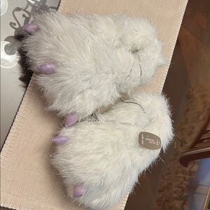 Secret Treasures Fuzzy White and Purple Slippers
